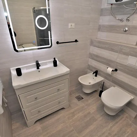 Luxury Tanja , Bacvice Σπλιτ